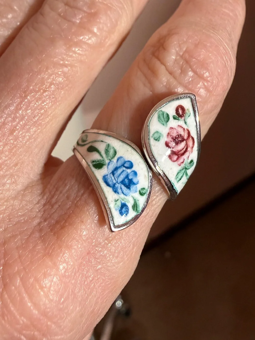 Vintage Beau Sterling silver hand painted floral Oversized bi pass ring 7 1/2